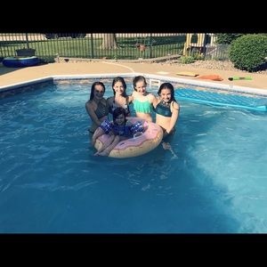 Meet your Posher, Abby